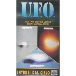 UFO - Intrusi dal cielo