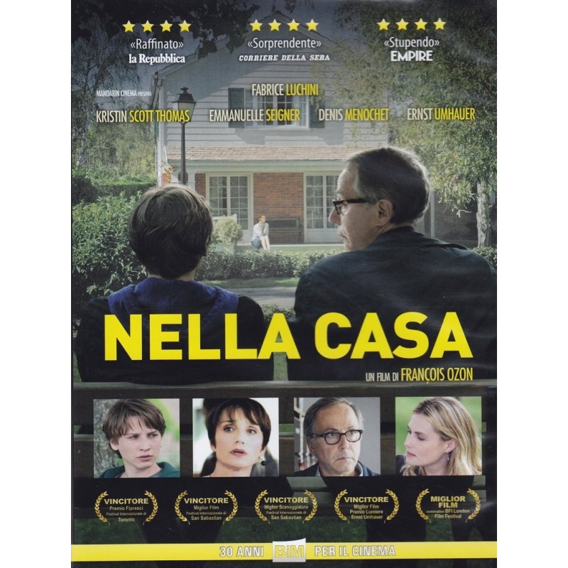 Nella casa